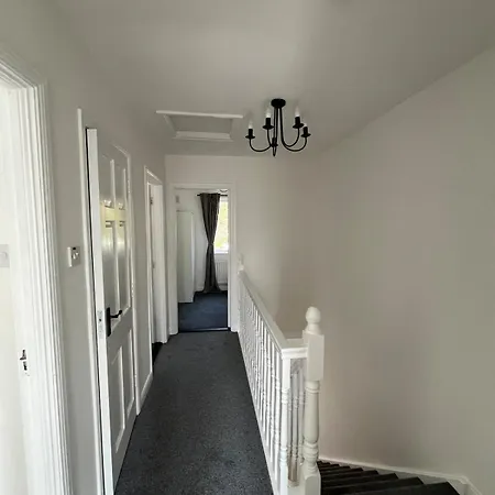 Nxt Rock, Palace 公寓 *